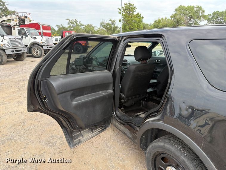 image for item EX4081 2019 Ford Explorer Police SUV