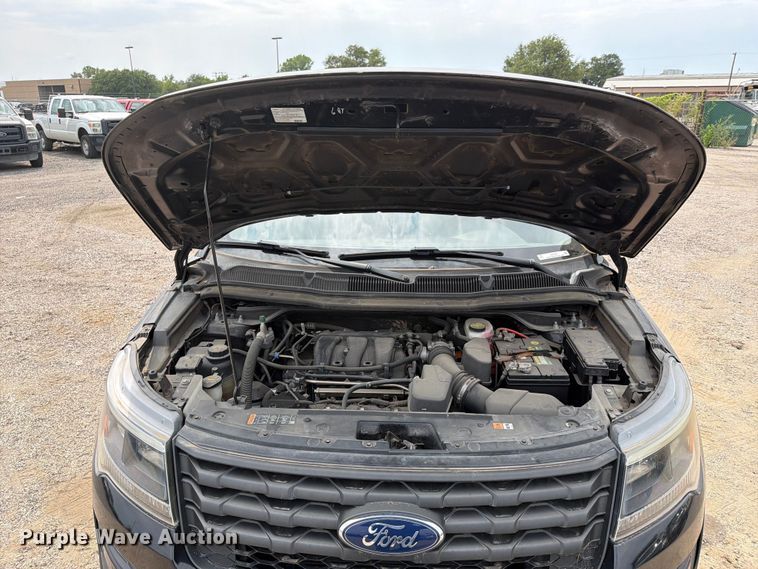 image for item EX4081 2019 Ford Explorer Police SUV