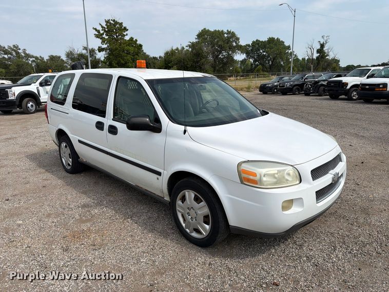 image for item EX4084 2008 Chevrolet Uplander cargo van