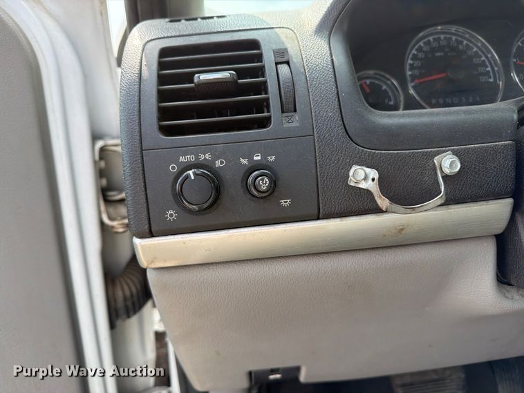 image for item EX4084 2008 Chevrolet Uplander cargo van