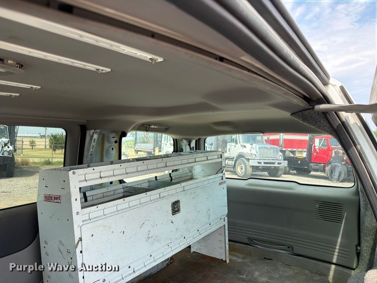 image for item EX4084 2008 Chevrolet Uplander cargo van