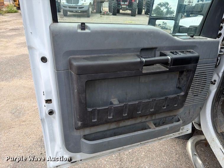 image for item EX4087 2016 Ford F550 dump truck