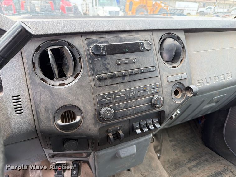 image for item EX4087 2016 Ford F550 dump truck