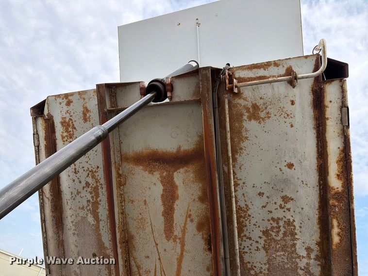 image for item EX4087 2016 Ford F550 dump truck
