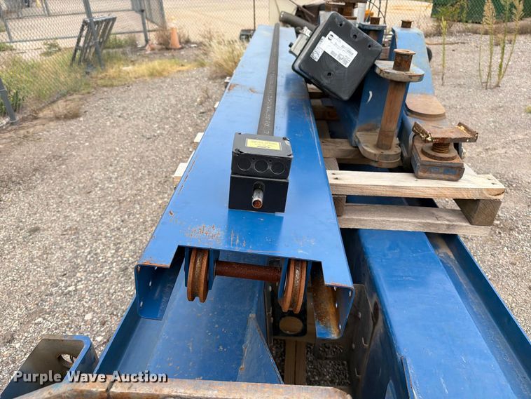 image for item EX4089 Automotive lift