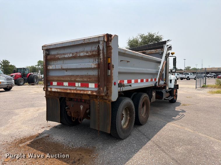 image for item EX4093 2009 International WorkStar 7500 dump truck