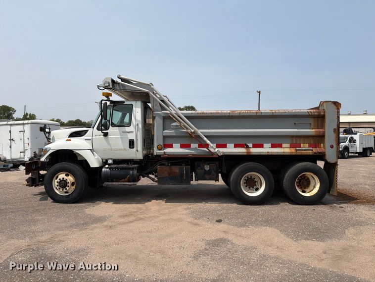 image for item EX4093 2009 International WorkStar 7500 dump truck