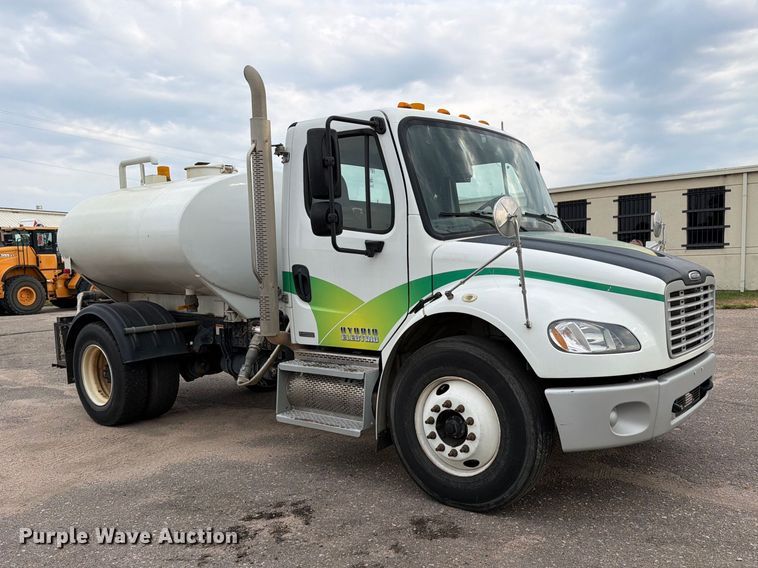 image for item EX4096 2010 Freightliner M2 Business Class Hybrid Electric water truck