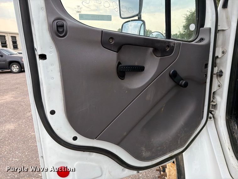 image for item EX4096 2010 Freightliner M2 Business Class Hybrid Electric water truck