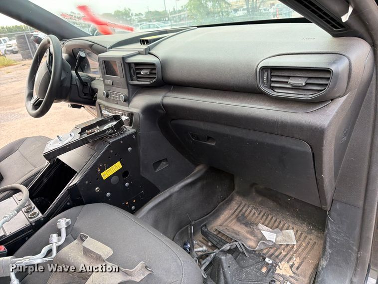 image for item EX4097 2022 Ford Explorer Police SUV