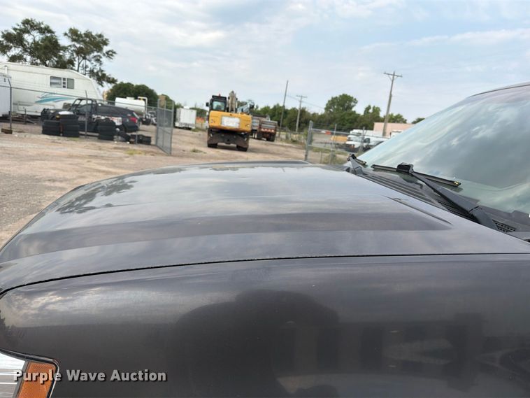 image for item EX4099 2010 Chevrolet Suburban 1500  SUV
