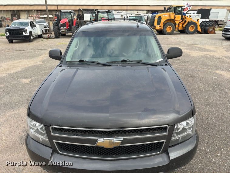 image for item EX4099 2010 Chevrolet Suburban 1500  SUV