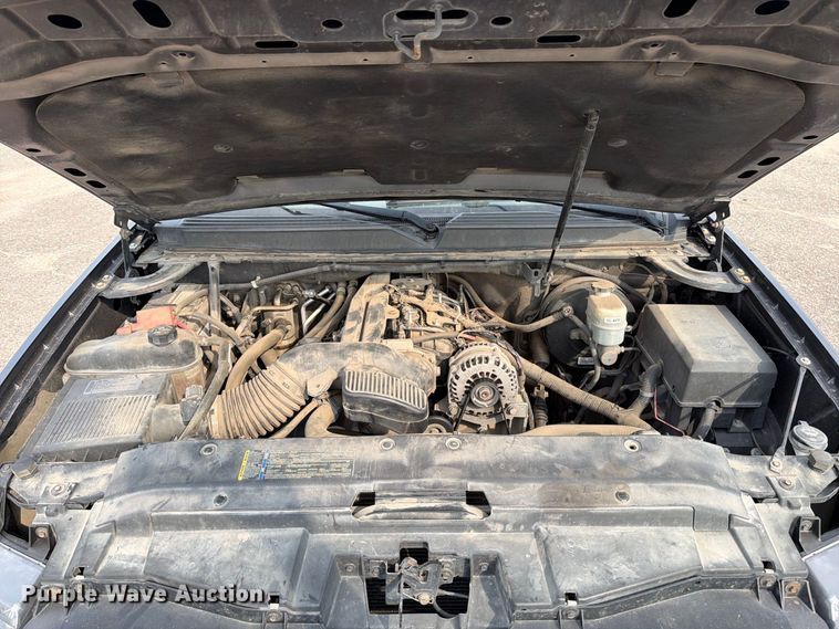 image for item EX4099 2010 Chevrolet Suburban 1500  SUV