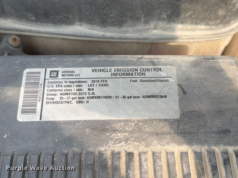 image for item EX4099 2010 Chevrolet Suburban 1500  SUV