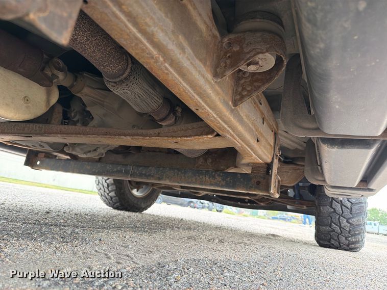 image for item EX4099 2010 Chevrolet Suburban 1500  SUV
