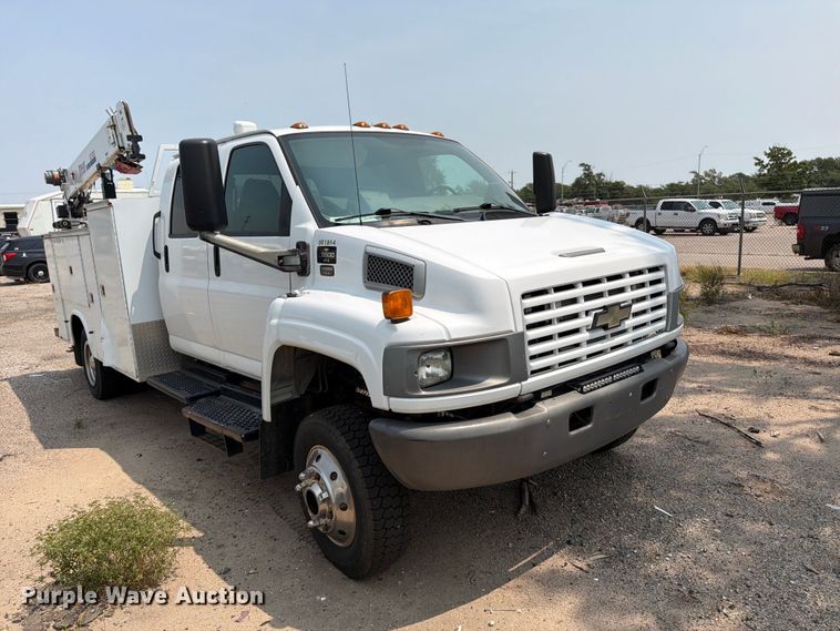 image for item EX4101 2008 Chevrolet C5500 Crew Cab utility / service truck