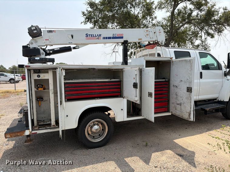 image for item EX4101 2008 Chevrolet C5500 Crew Cab utility / service truck