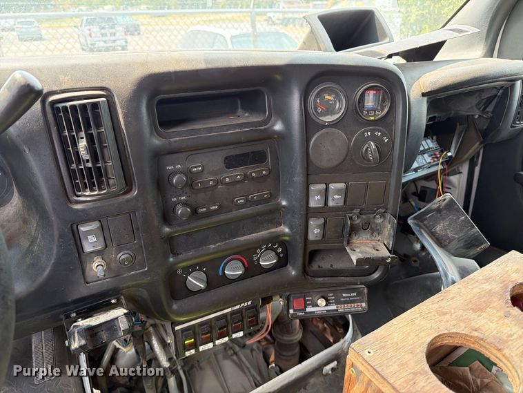 image for item EX4101 2008 Chevrolet C5500 Crew Cab utility / service truck