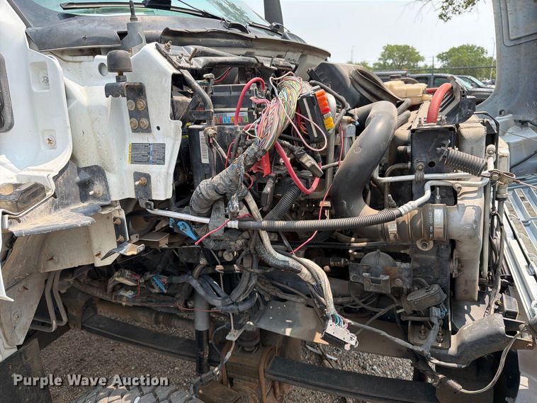 image for item EX4101 2008 Chevrolet C5500 Crew Cab utility / service truck