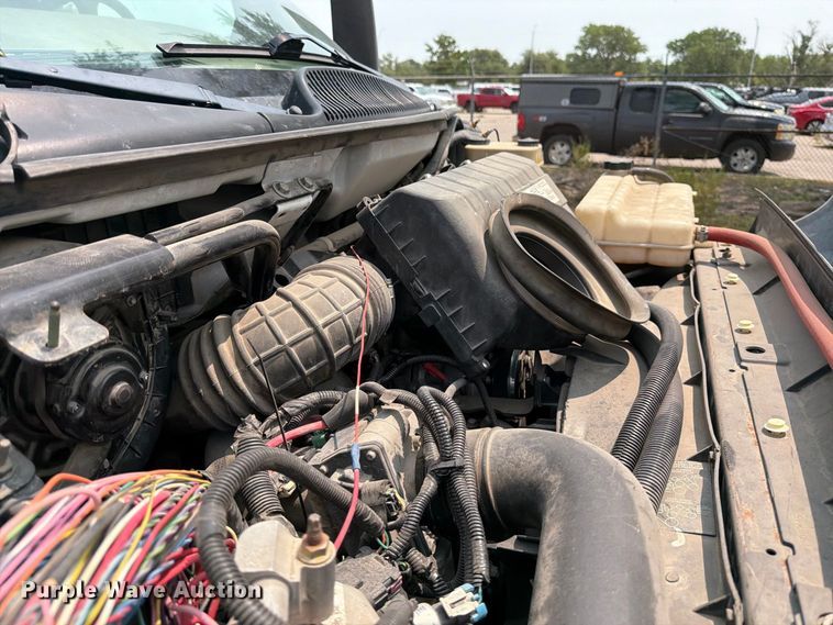 image for item EX4101 2008 Chevrolet C5500 Crew Cab utility / service truck