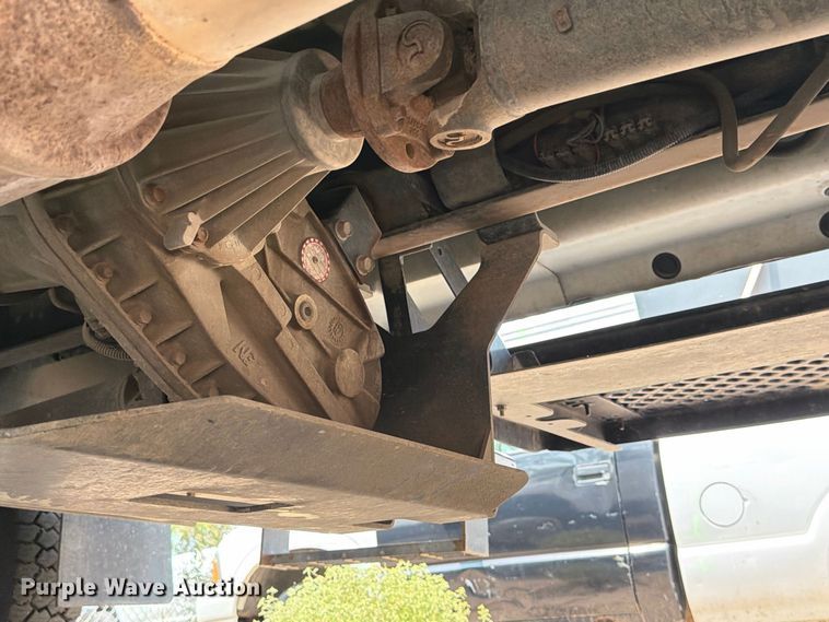 image for item EX4101 2008 Chevrolet C5500 Crew Cab utility / service truck