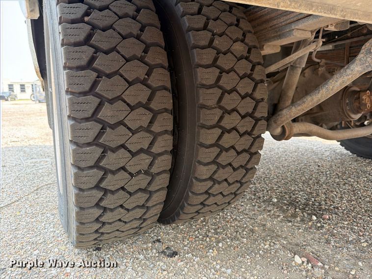 image for item EX4101 2008 Chevrolet C5500 Crew Cab utility / service truck