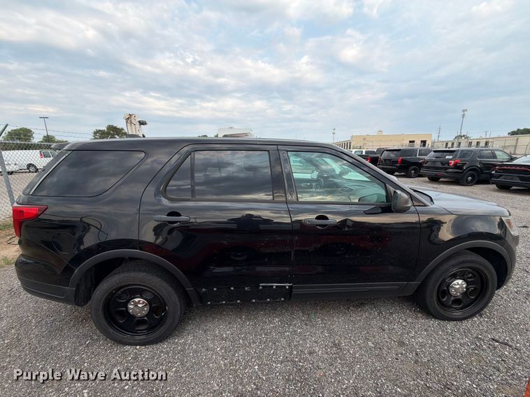 image for item MZ9839 2018 Ford Explorer Police SUV