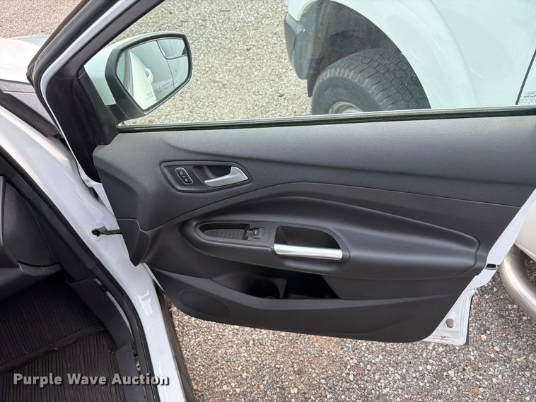 image for item MZ9840 2018 Ford Escape SUV