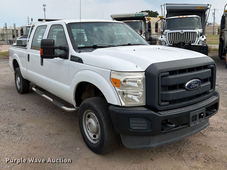 image for item MZ9841 2016 Ford F250 Crew Cab pickup truck