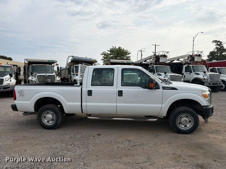 image for item MZ9841 2016 Ford F250 Crew Cab pickup truck