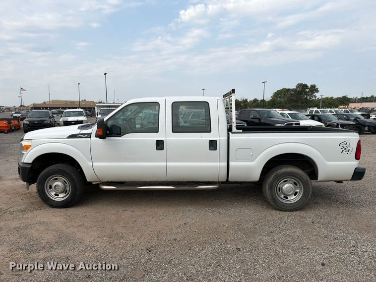 image for item MZ9841 2016 Ford F250 Crew Cab pickup truck