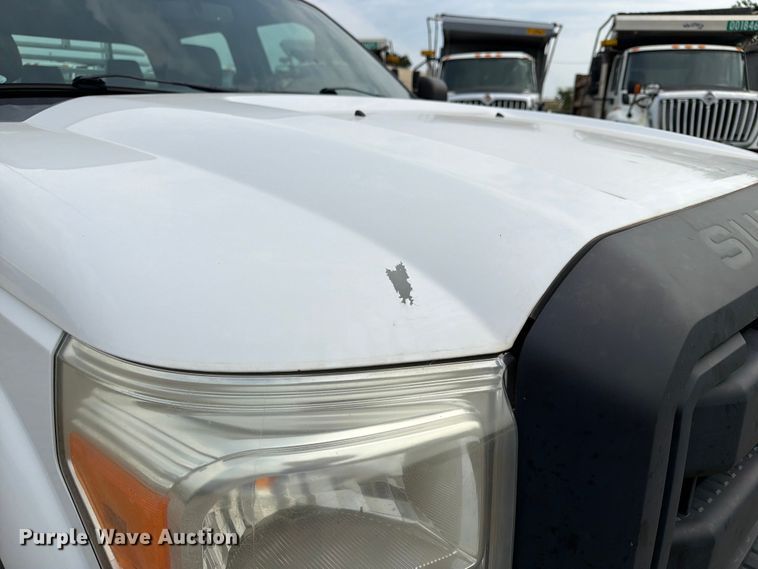 image for item MZ9841 2016 Ford F250 Crew Cab pickup truck