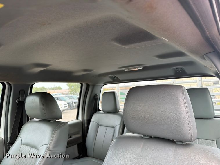 image for item MZ9841 2016 Ford F250 Crew Cab pickup truck