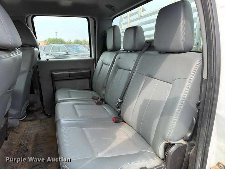 image for item MZ9841 2016 Ford F250 Crew Cab pickup truck