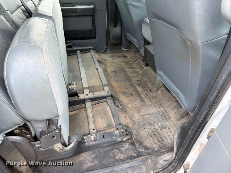 image for item MZ9841 2016 Ford F250 Crew Cab pickup truck