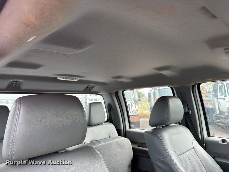 image for item MZ9841 2016 Ford F250 Crew Cab pickup truck