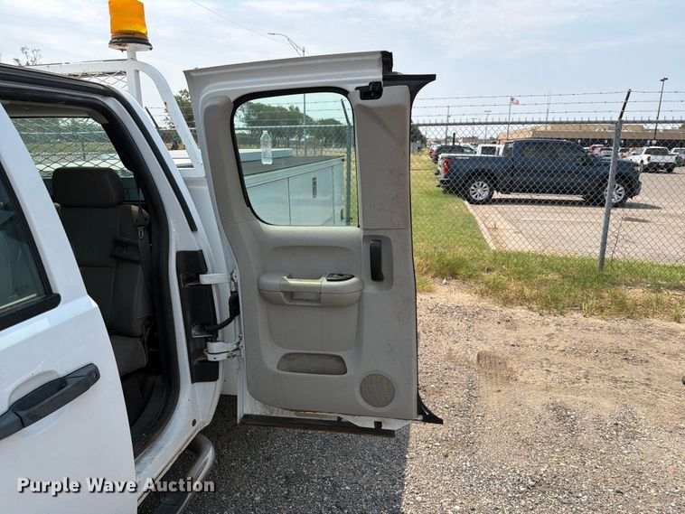 image for item MZ9842 2013 Chevrolet Silverado 2500HD Ext. Cab utility bed pickup truck