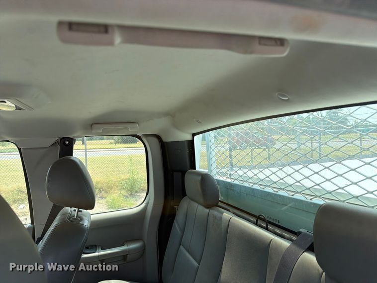 image for item MZ9842 2013 Chevrolet Silverado 2500HD Ext. Cab utility bed pickup truck