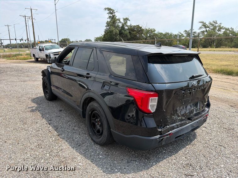 image for item MZ9843 2021 Ford Explorer Police SUV