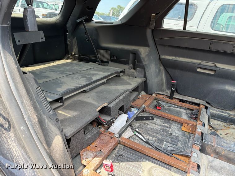 image for item MZ9843 2021 Ford Explorer Police SUV