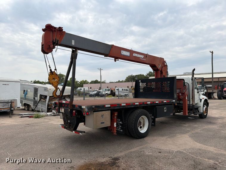 image for item MZ9846 2006 International 4300 crane truck