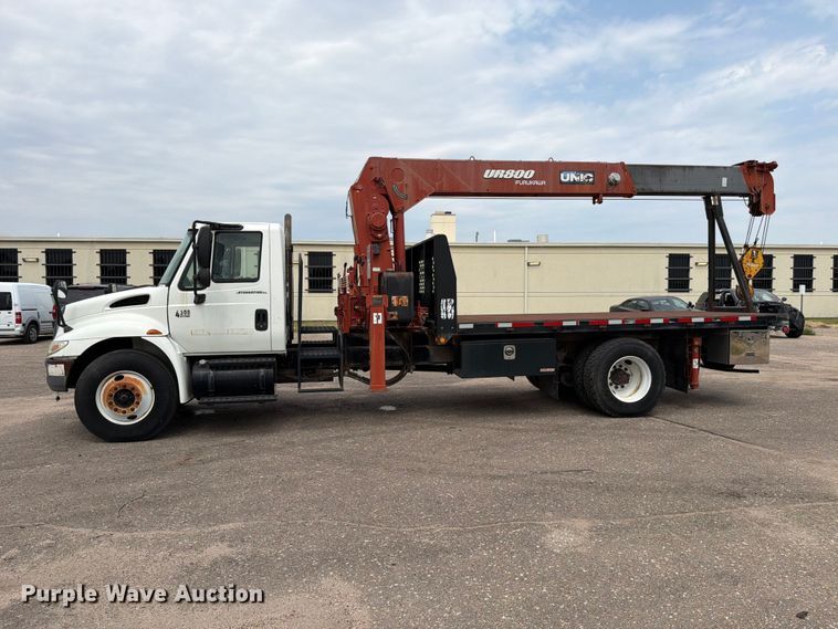 image for item MZ9846 2006 International 4300 crane truck
