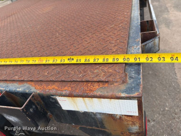 image for item MZ9846 2006 International 4300 crane truck