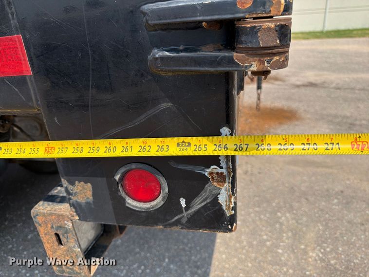 image for item MZ9847 2016 International 7400 grapple crane truck