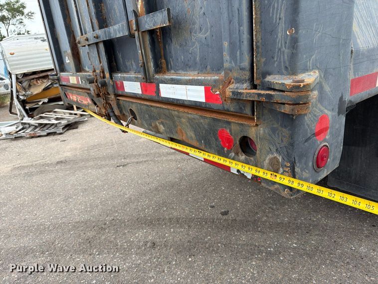 image for item MZ9848 2016 International 7400 grapple crane truck