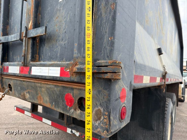 image for item MZ9848 2016 International 7400 grapple crane truck