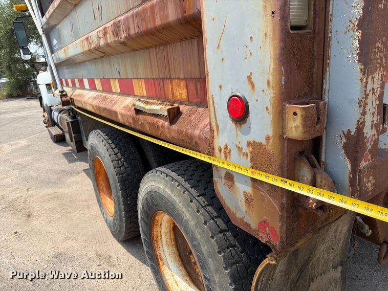image for item MZ9849 2009 International 7500 dump truck