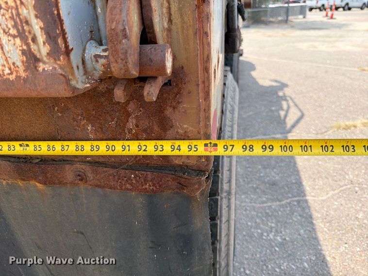 image for item MZ9849 2009 International 7500 dump truck