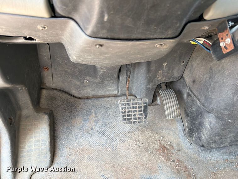 image for item MZ9849 2009 International 7500 dump truck