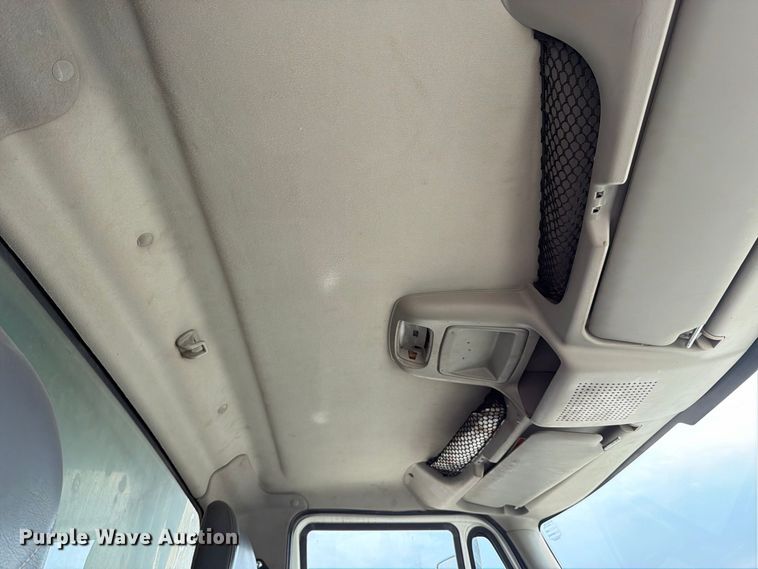 image for item MZ9849 2009 International 7500 dump truck